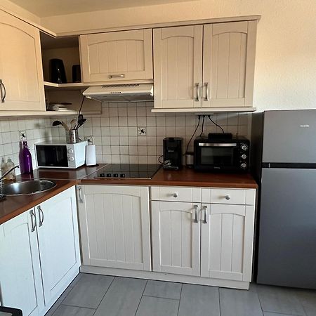 Appartement T2, 4 Personnes, Climatise, Avec Piscine, Village De La Mer La Londe-les-Maures Eksteriør billede