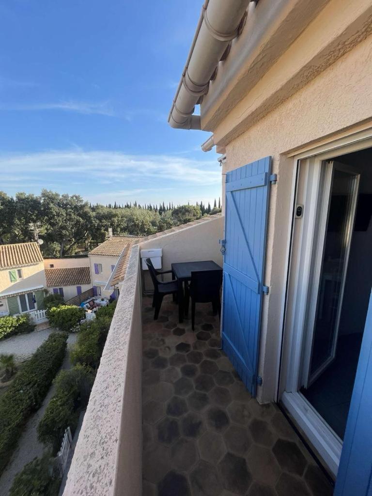 Appartement T2, 4 Personnes, Climatise, Avec Piscine, Village De La Mer La Londe-les-Maures Eksteriør billede