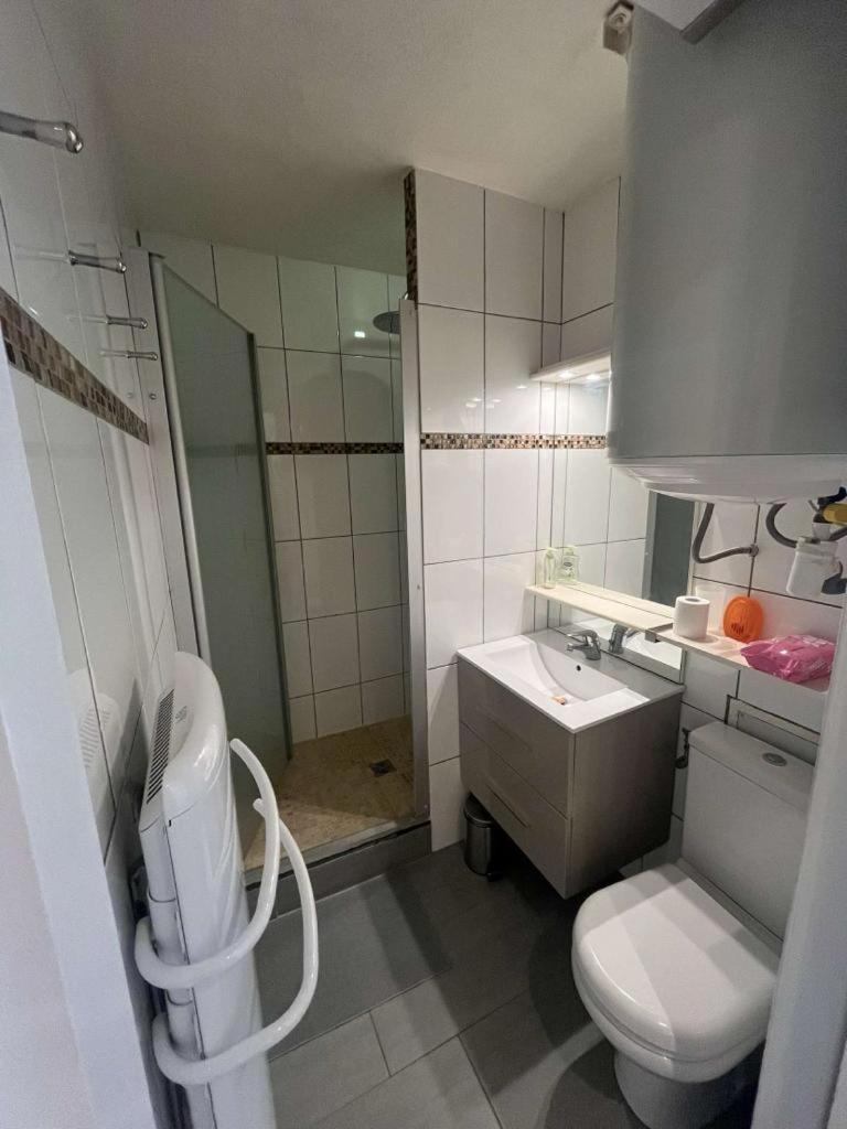 Appartement T2, 4 Personnes, Climatise, Avec Piscine, Village De La Mer La Londe-les-Maures Eksteriør billede