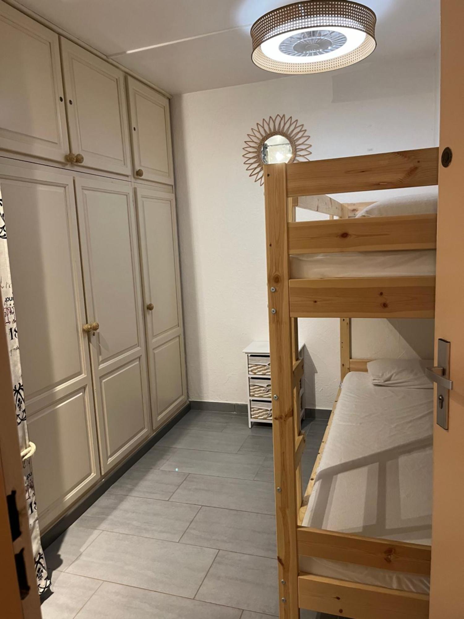 Appartement T2, 4 Personnes, Climatise, Avec Piscine, Village De La Mer La Londe-les-Maures Eksteriør billede